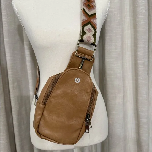 lululemon athletica Tan Leather Crossbody Sling with Patterned Strap - Picture 5 of 6